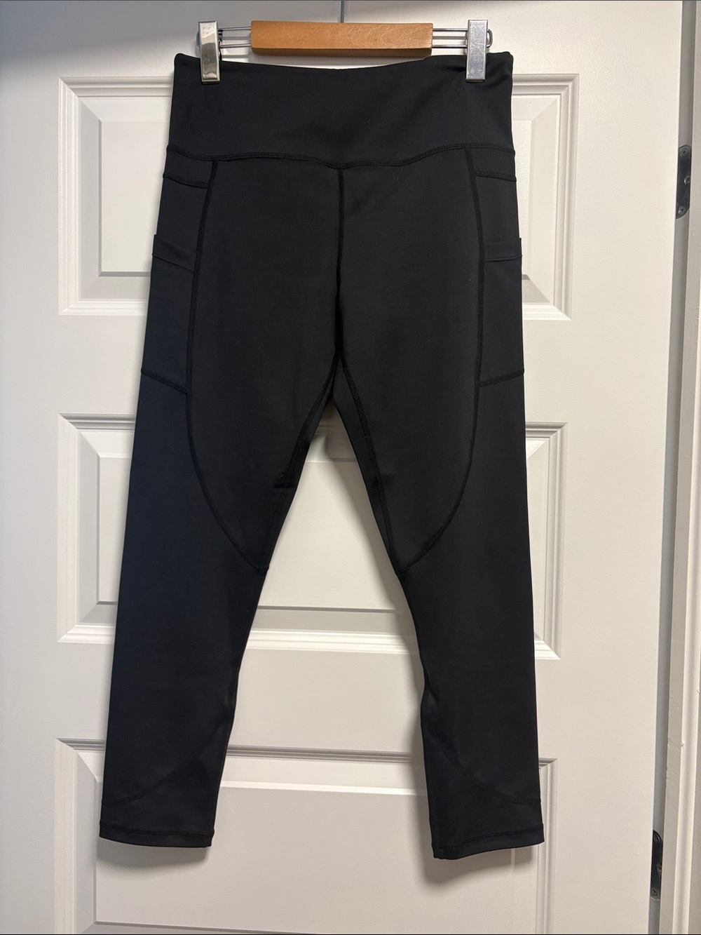 ZYIA Black High-Rise Active Leggings with Side Pockets